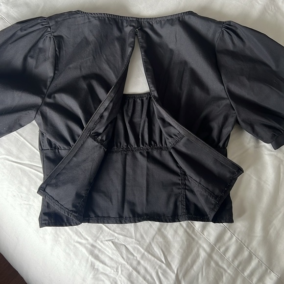 Black blouse - Picture 9 of 10